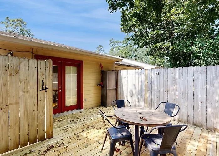 Hike, Fish & Relax: Townhome W/ Patio!